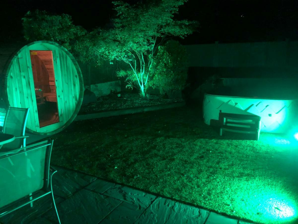 Bournemouth Hot Tub & Sauna Holiday Let Eksteriør bilde