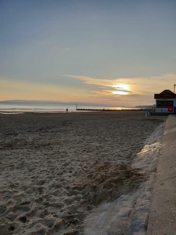 Bournemouth Hot Tub & Sauna Holiday Let Eksteriør bilde