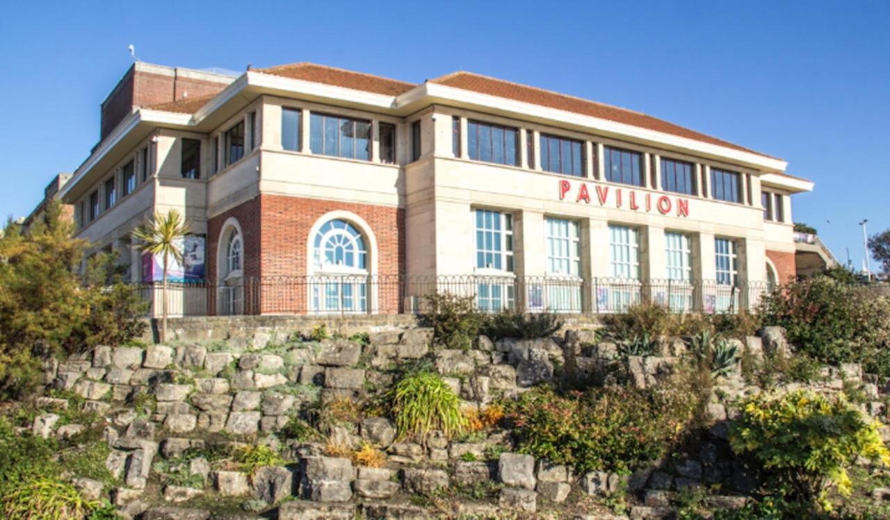 Bournemouth Hot Tub & Sauna Holiday Let Eksteriør bilde